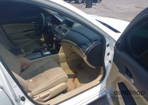 2011 Honda Accord Lx z USA, uszkodzony, nr VIN 1HGCP2F32BA123352